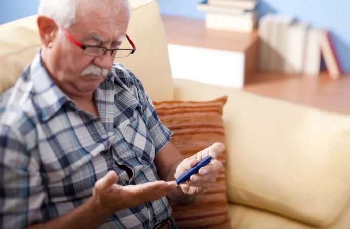 Diabetik by si měl měřit glykémii a užívat léky na snížení glukózy